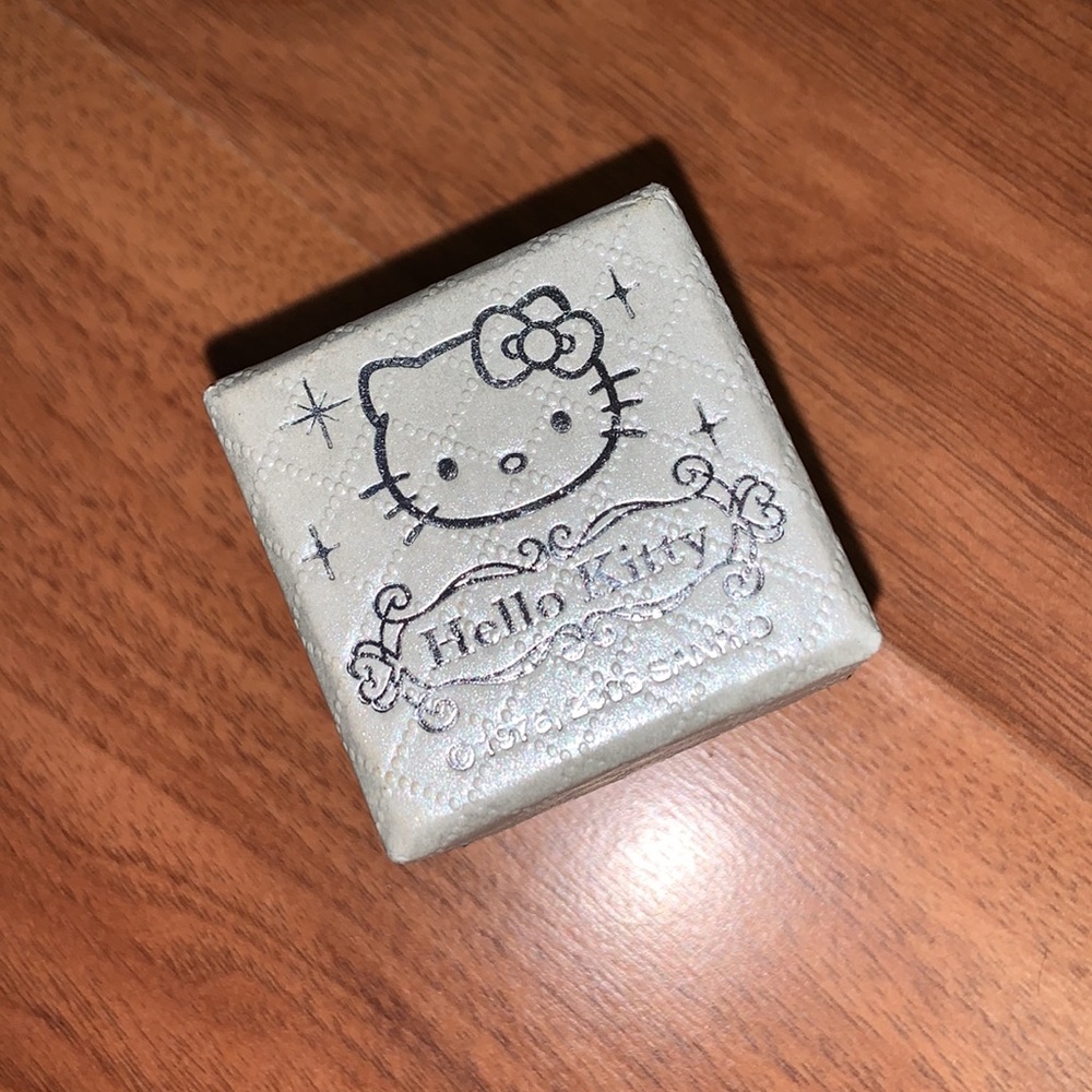 Hello Kitty by Sanrio Rhinestone Ring - Picture 11 of 11